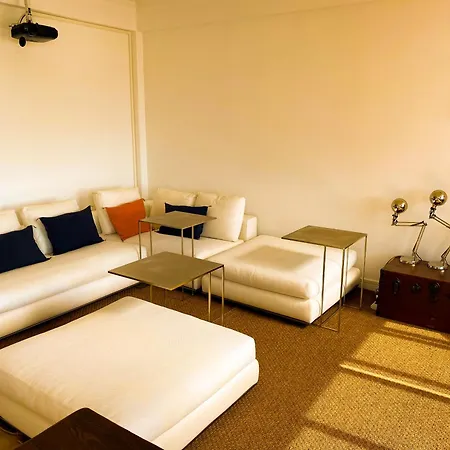 Ideally Located With Perfect Views Algés