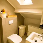 Ideally Located With Perfect Views Homestay Alges