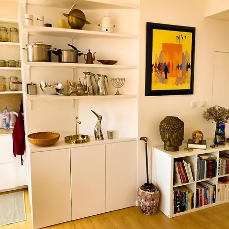 Ideally Located With Perfect Views Homestay