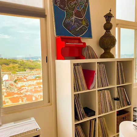 Ideally Located With Perfect Views Alges