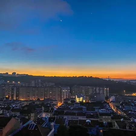 Homestay Ideally Located With Perfect Views Alges