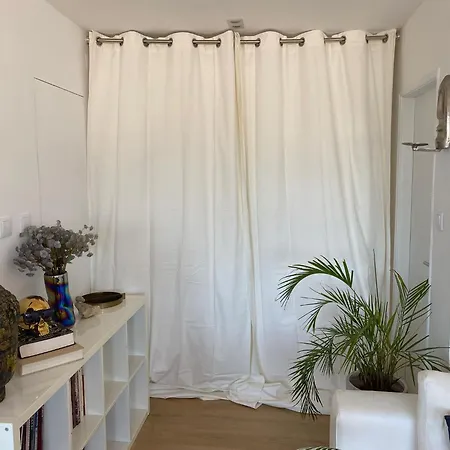 Ideally Located With Perfect Views Alloggio in famiglia Algés