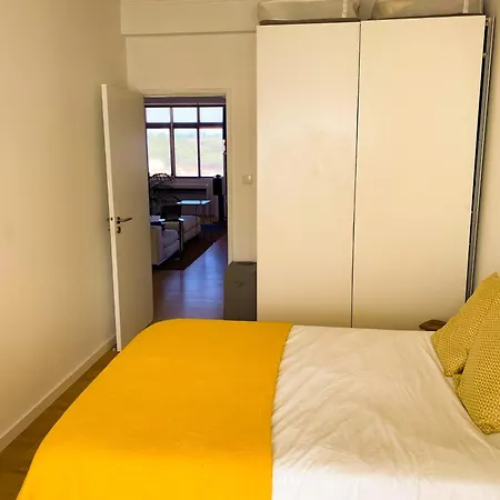 Ideally Located With Perfect Views * Algés